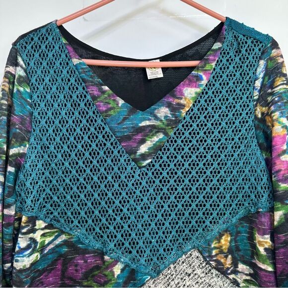 This n That Womens' Size 2X Boho Multicolor Pullover V-Neck Layered Top - Picture 2 of 8